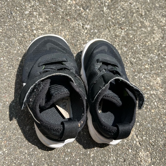 Nike - Toddler Sneakers Size 6c - Picture 4 of 8